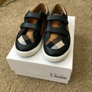 Burberry Mini Heacham Children’s sneaker Size 35 (US 5)
